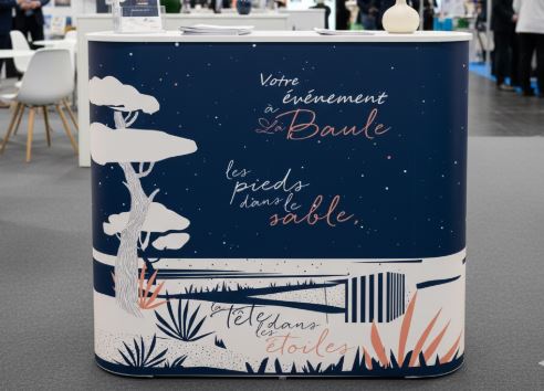 Comptoir daccueil et de demonstration